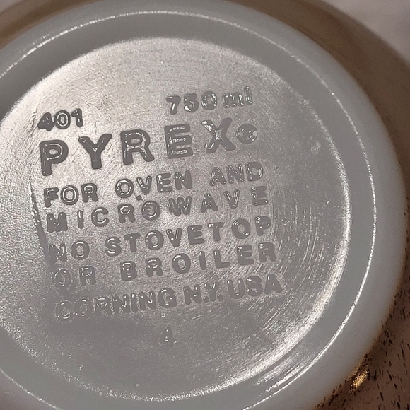 Pyrex Homestead Mixing Bowls Set - Picture 5 of 10